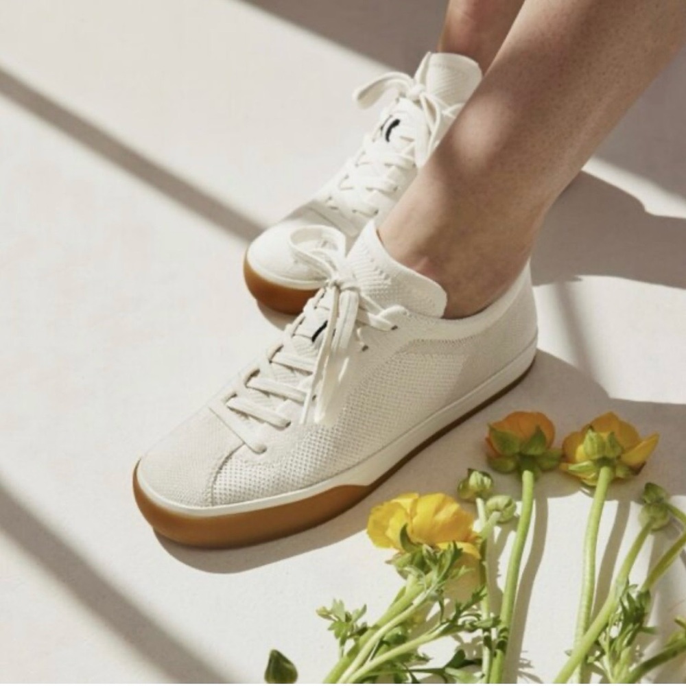 Rothy's The Lace Up Sneaker.  Size 7 w